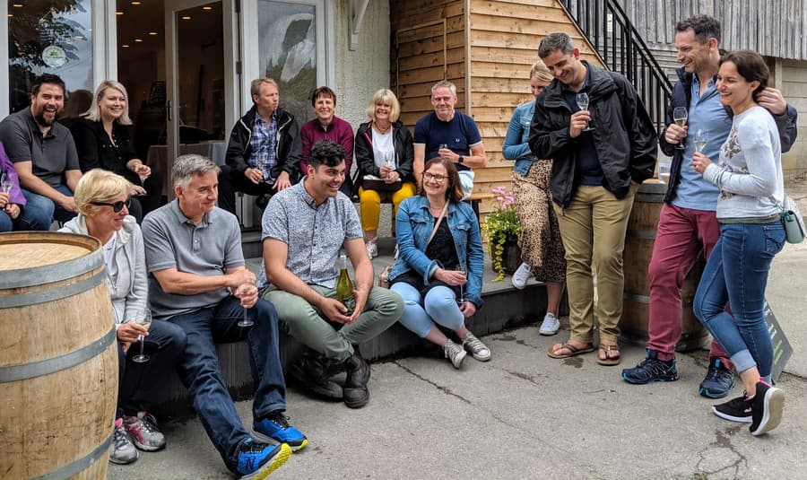 Vibrant Forest partner with tour company