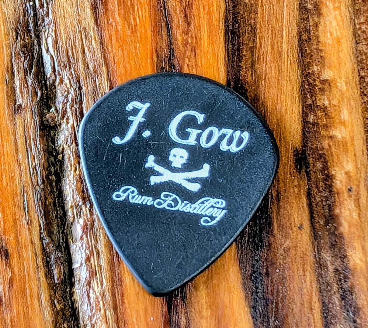 J. Gow Plectrum