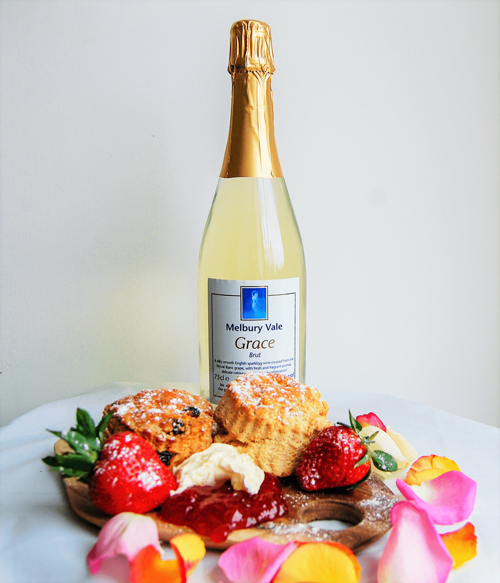 Mother’s Day Offer English Sparkling ‘Grace’ and Cream Tea