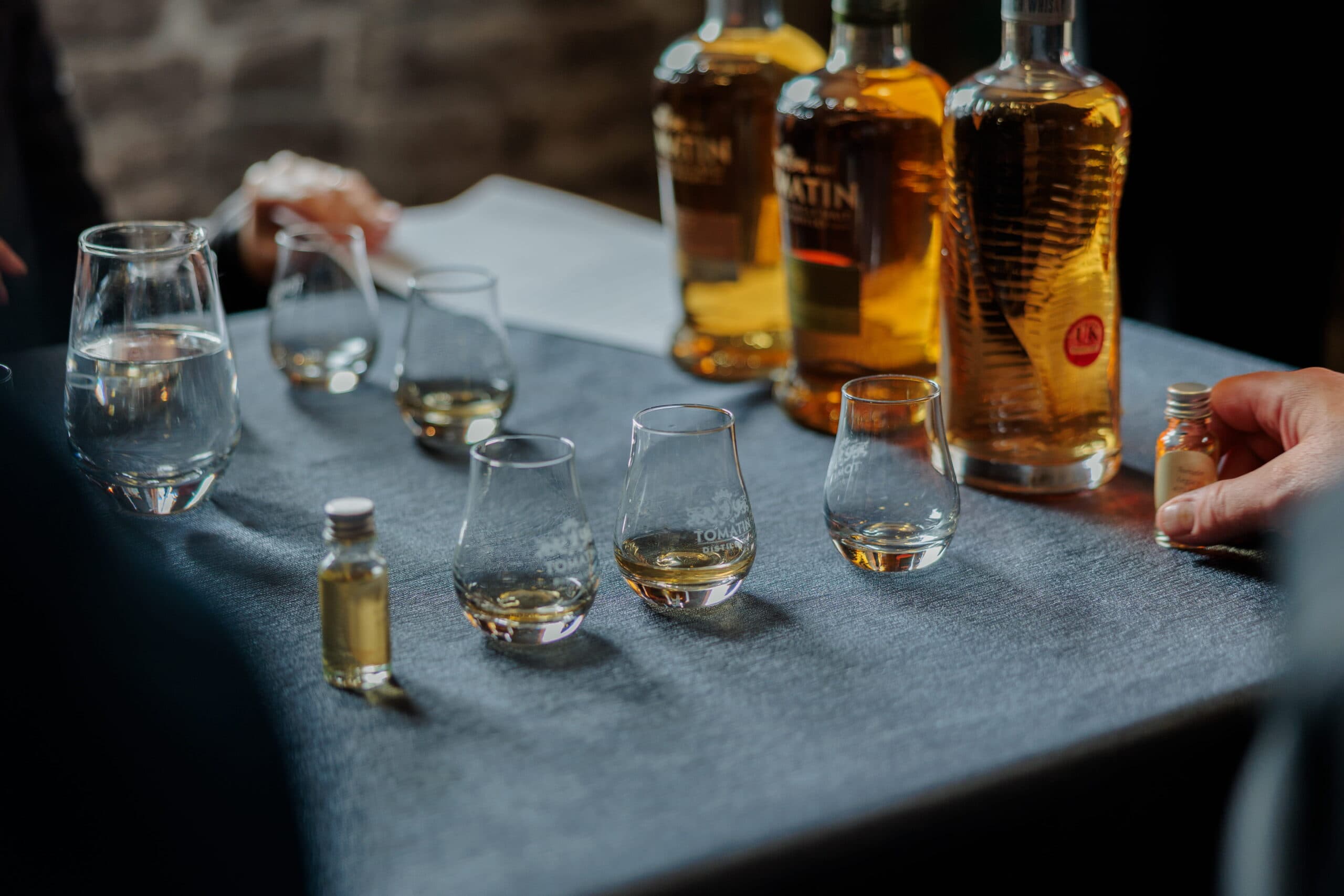Ways to Drink Whisky: From Neat to Cocktails