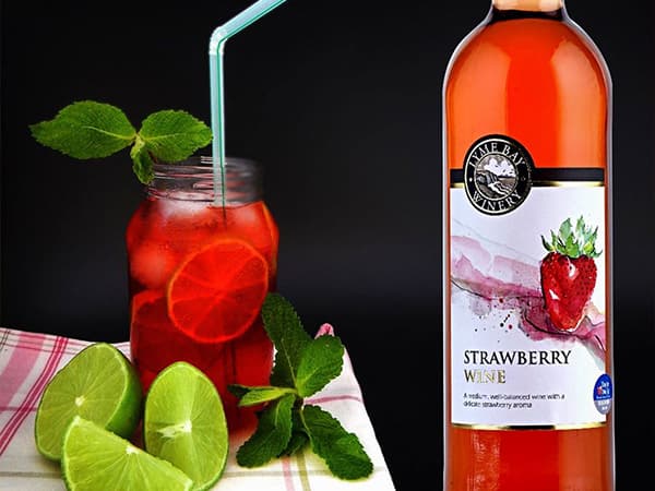 Strawberry Wine – Lyme Bay